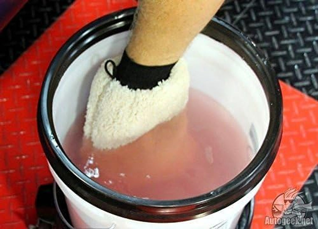 Uber Rinseless Wash | 4-In-1 Concentrated Formula for Effortless Cleaning | Water-Soluble, Rinse-Free Solution for Automotive Surfaces | WG-3700 | 16 Oz